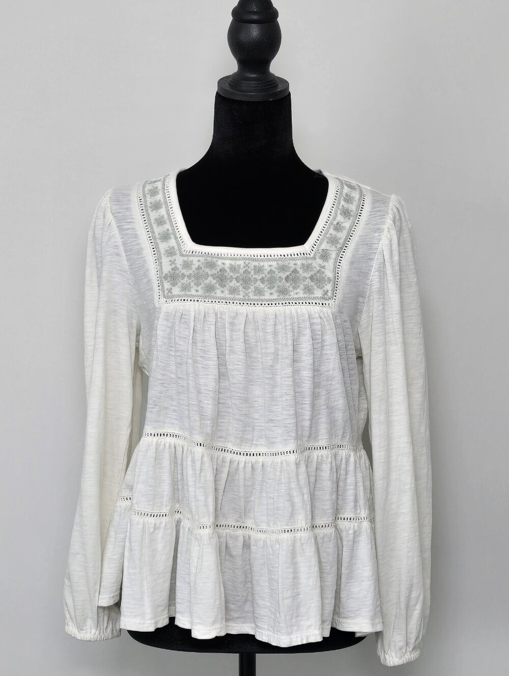 Wonderly White Long-Sleeve Peasant Tunic with Embroidered Yoke